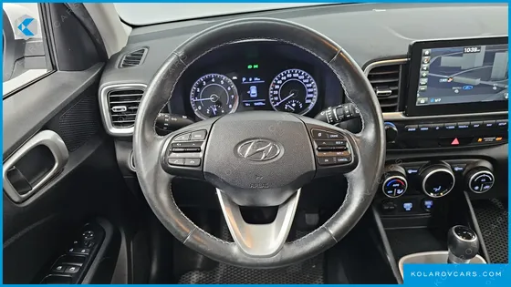 HYUNDAI VENUE 1.6 MODERN