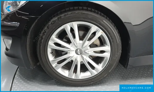 HYUNDAI GENESIS BH 330 LUXURY