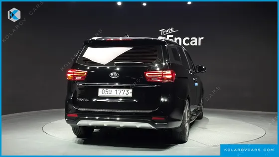 KIA CARNIVAL 9-SEATER NOBLESSE SPECIAL