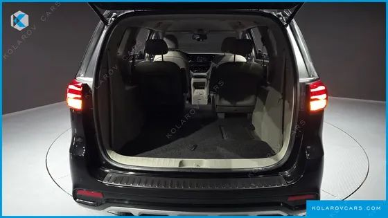 KIA CARNIVAL 9-SEATER NOBLESSE SPECIAL
