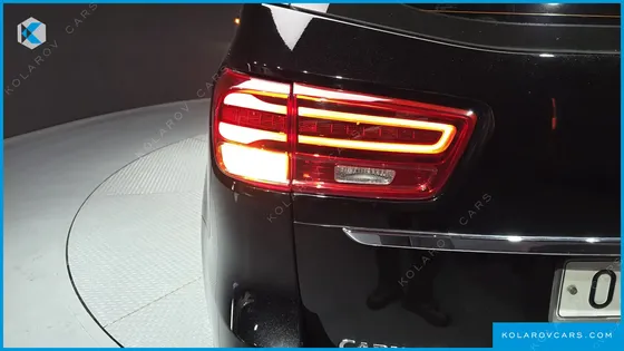 KIA CARNIVAL 9-SEATER NOBLESSE SPECIAL