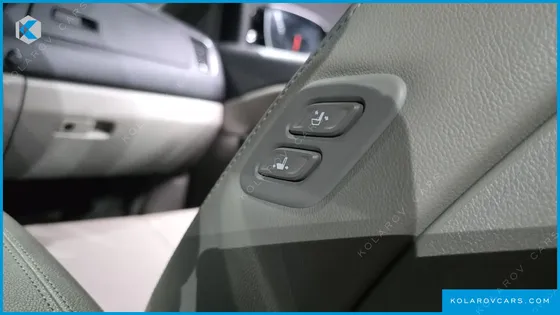 KIA CARNIVAL 9-SEATER NOBLESSE SPECIAL