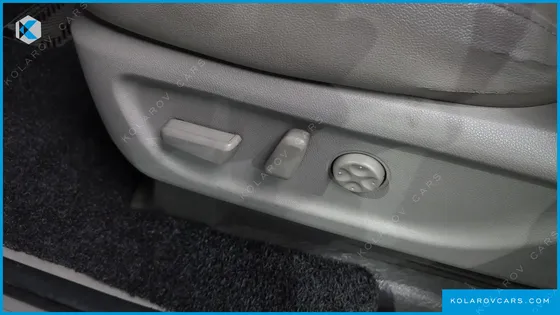 KIA CARNIVAL 9-SEATER NOBLESSE SPECIAL