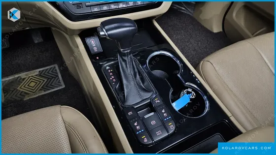 KIA CARNIVAL 9-SEATER NOBLESSE SPECIAL