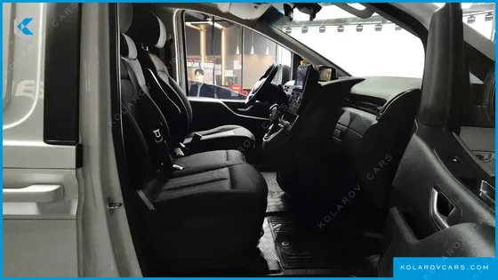 HYUNDAI STARIA CARGO 3-SEATER