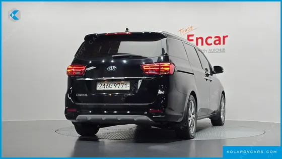 KIA CARNIVAL 9-SEATER NOBLESSE SPECIAL