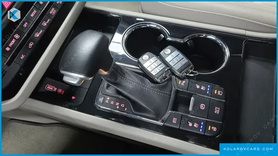 KIA CARNIVAL 9-SEATER NOBLESSE SPECIAL