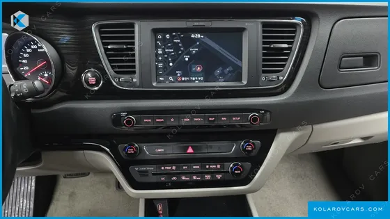 KIA CARNIVAL 9-SEATER NOBLESSE SPECIAL