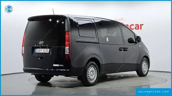 HYUNDAI STARIA CARGO 5-SEATER