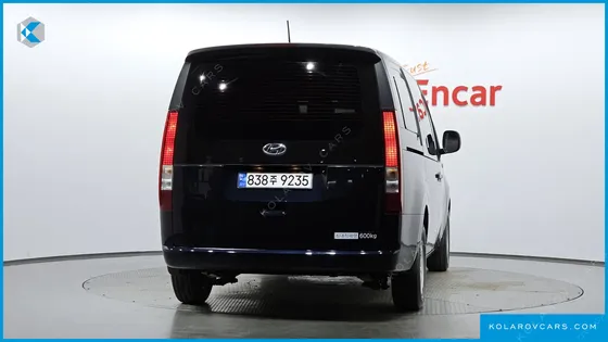 HYUNDAI STARIA CARGO 5-SEATER