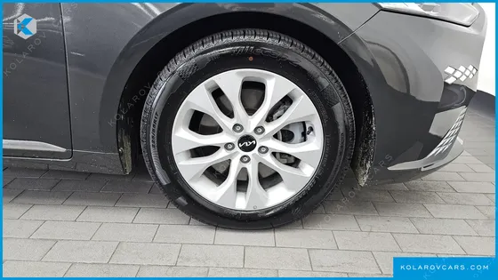 KIA K8 2.5 GASOLINE 2WD