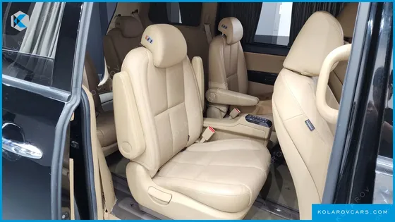 KIA CARNIVAL GASOLINE 9-SEATER HI-LIMOUSINE