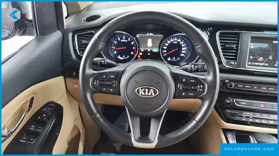 KIA CARNIVAL GASOLINE 9-SEATER HI-LIMOUSINE