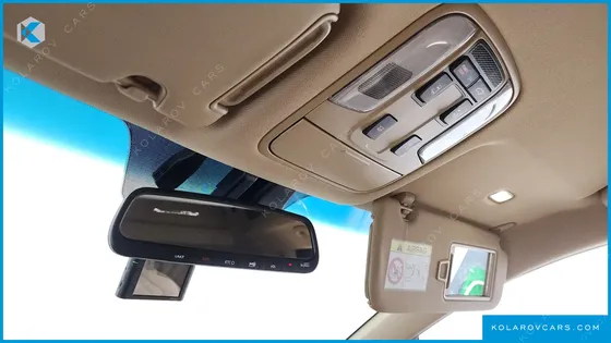 KIA CARNIVAL GASOLINE 9-SEATER HI-LIMOUSINE