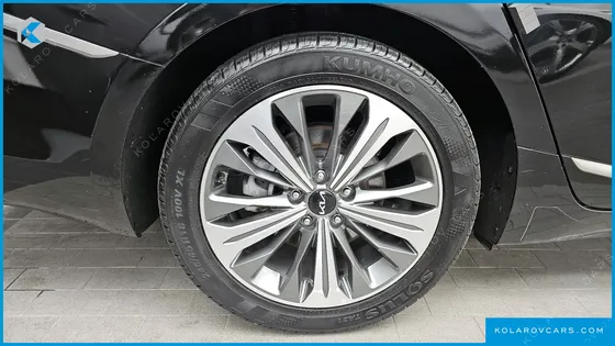 KIA K8 2.5 GASOLINE 2WD