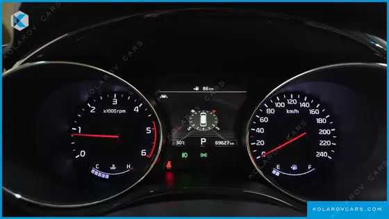 KIA CARNIVAL 9-SEATER NOBLESSE SPECIAL