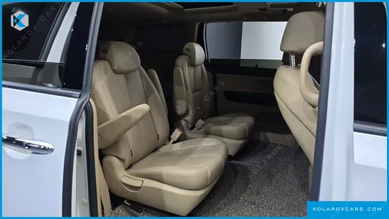 KIA CARNIVAL 9-SEATER NOBLESSE SPECIAL