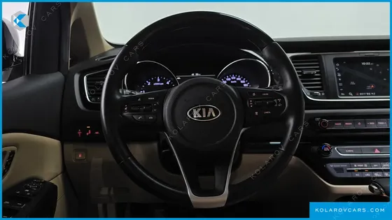 KIA CARNIVAL 9-SEATER NOBLESSE SPECIAL