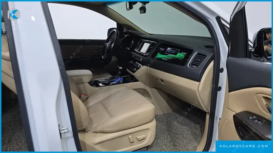 KIA CARNIVAL 9-SEATER NOBLESSE SPECIAL