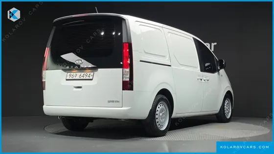 HYUNDAI STARIA CARGO 3-SEATER