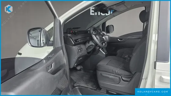 HYUNDAI STARIA CARGO 3-SEATER