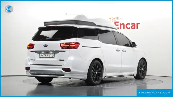 KIA CARNIVAL GASOLINE 9-SEATER HI-LIMOUSINE