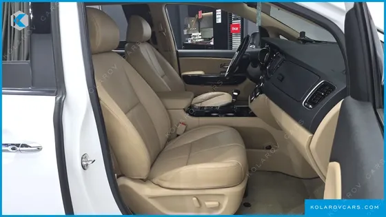 KIA CARNIVAL GASOLINE 9-SEATER HI-LIMOUSINE