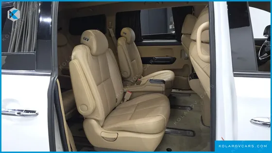 KIA CARNIVAL GASOLINE 9-SEATER HI-LIMOUSINE
