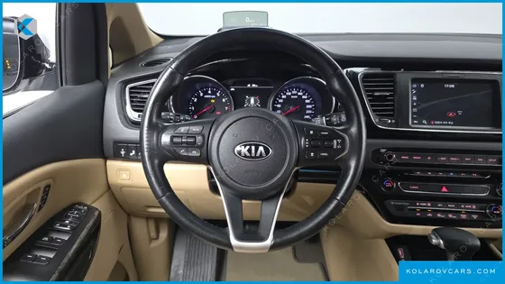 KIA CARNIVAL GASOLINE 9-SEATER HI-LIMOUSINE
