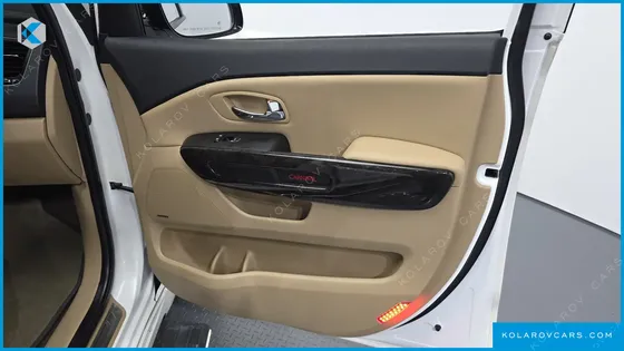 KIA CARNIVAL GASOLINE 9-SEATER HI-LIMOUSINE