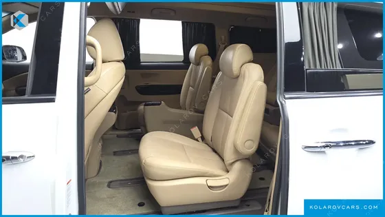 KIA CARNIVAL GASOLINE 9-SEATER HI-LIMOUSINE