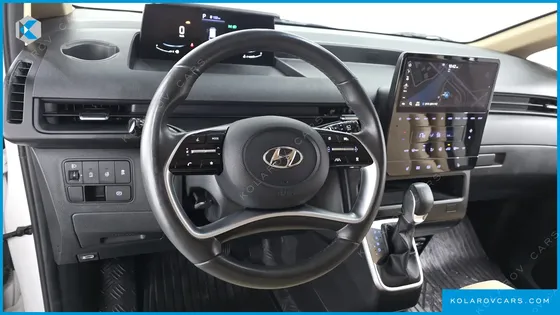 HYUNDAI STARIA CARGO 3-SEATER
