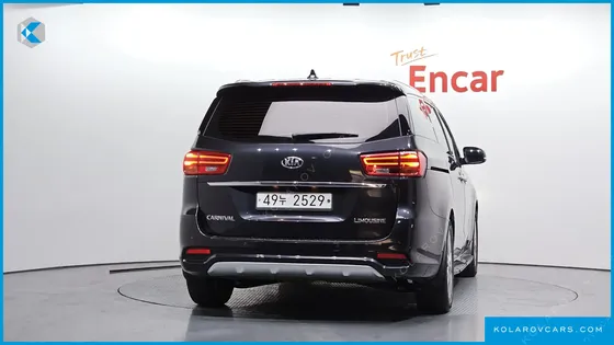 KIA CARNIVAL 7-SEATER LIMOUSINE
