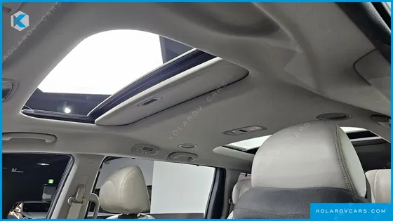 KIA CARNIVAL 7-SEATER LIMOUSINE