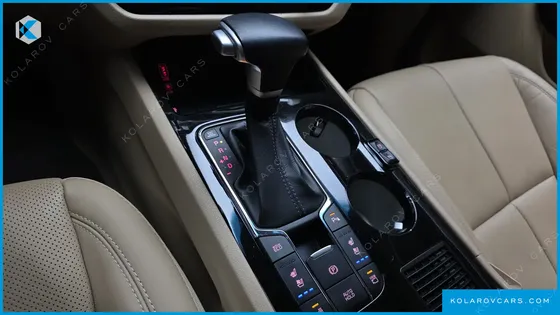 KIA CARNIVAL 9-SEATER HI-LIMOUSINE