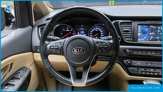 KIA CARNIVAL 9-SEATER HI-LIMOUSINE