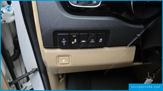 KIA CARNIVAL 9-SEATER HI-LIMOUSINE