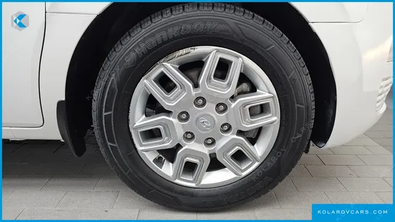 HYUNDAI STARIA CARGO 5-SEATER