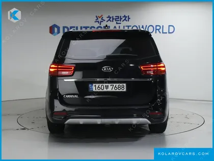 KIA CARNIVAL 9-SEATER NOBLESSE SPECIAL