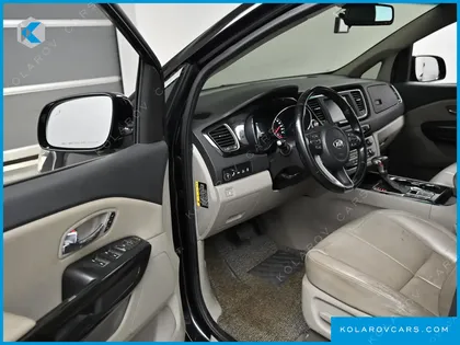 KIA CARNIVAL 9-SEATER NOBLESSE SPECIAL