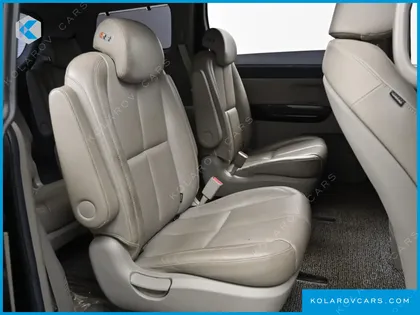 KIA CARNIVAL 9-SEATER NOBLESSE SPECIAL
