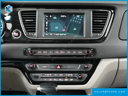 KIA CARNIVAL 9-SEATER NOBLESSE SPECIAL