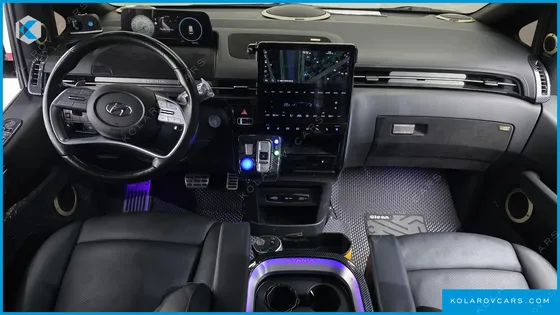HYUNDAI STARIA L3.5 LOUNGE 9-SEATER