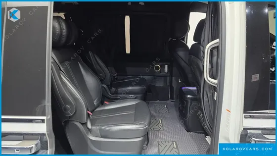 HYUNDAI STARIA L3.5 LOUNGE 9-SEATER