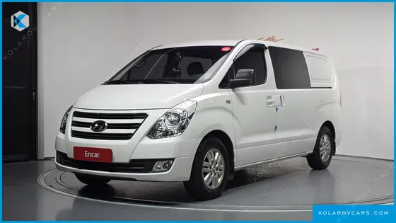 HYUNDAI STAREX 5-SEATER VAN