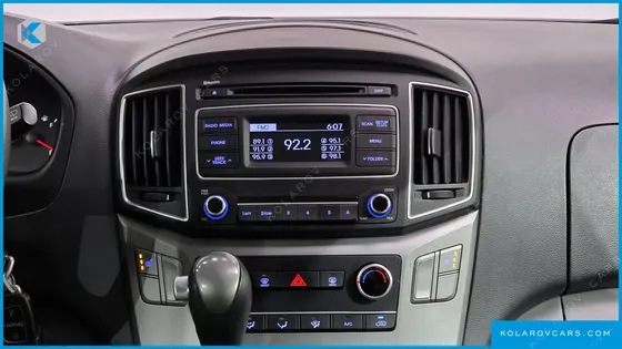 HYUNDAI STAREX 5-SEATER VAN