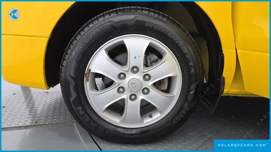 HYUNDAI STAREX 4WD GUARD CAR OF CHIDREN