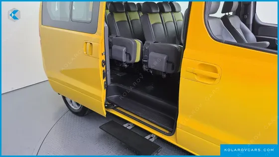 HYUNDAI STAREX 4WD GUARD CAR OF CHIDREN