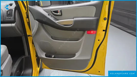 HYUNDAI STAREX 4WD GUARD CAR OF CHIDREN