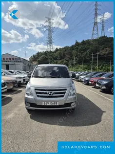 HYUNDAI STAREX 5-SEATER LPI VAN